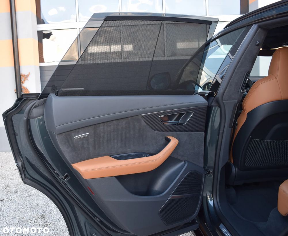 Audi RS Q8 TFSI Quattro Tiptronic - 34