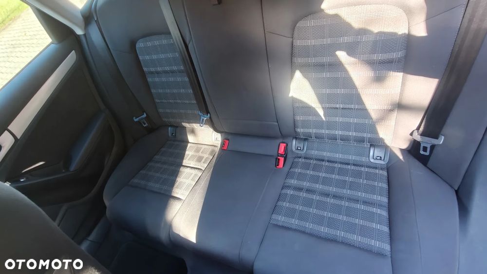 Audi A4 Limousine - 17