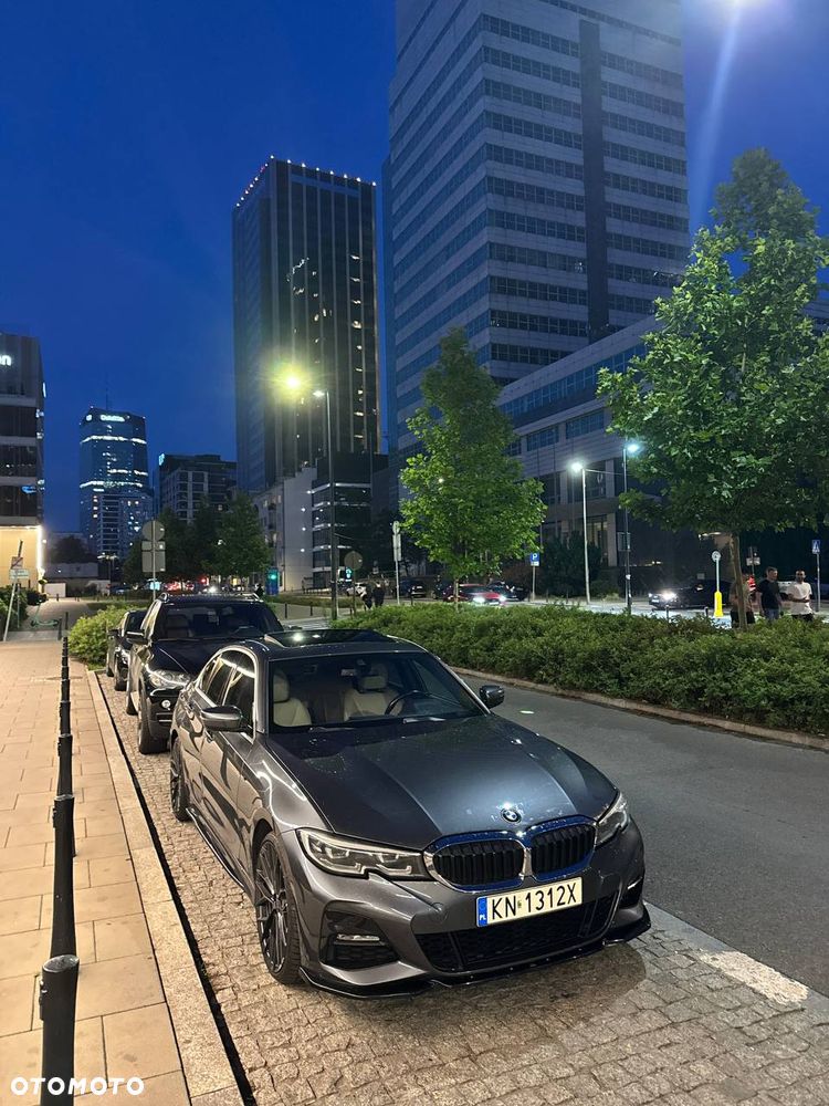 BMW Seria 3 330i xDrive - 1