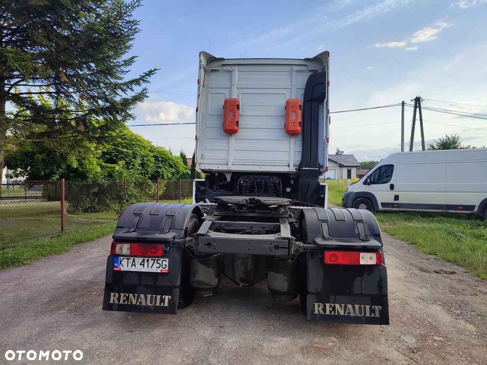 Renault MAGNUM - 12