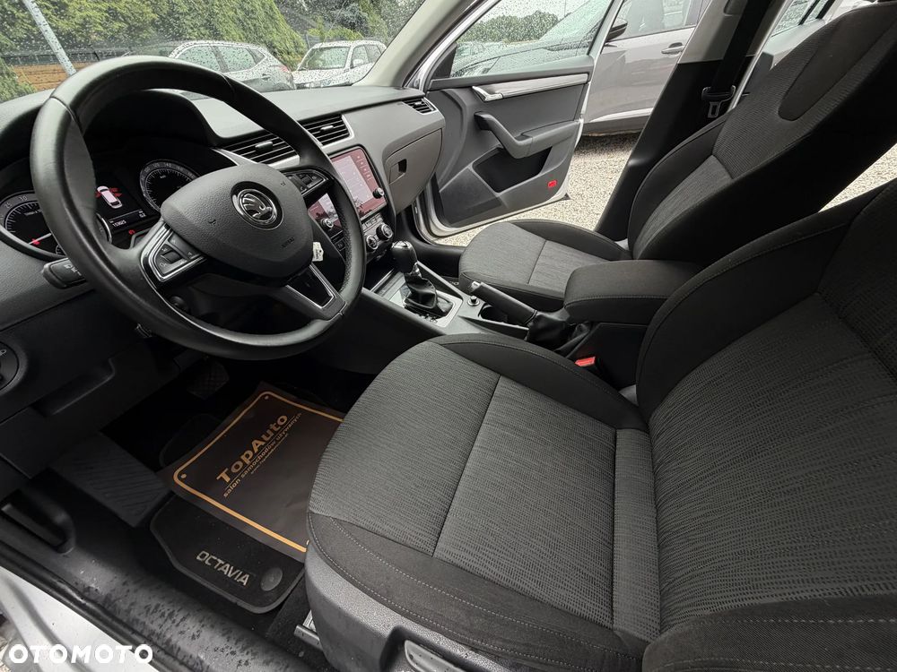 Skoda Octavia 2.0 TDI Elegance DSG - 18