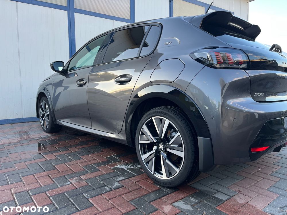 Peugeot 208 PureTech 130 EAT8 GT - 11