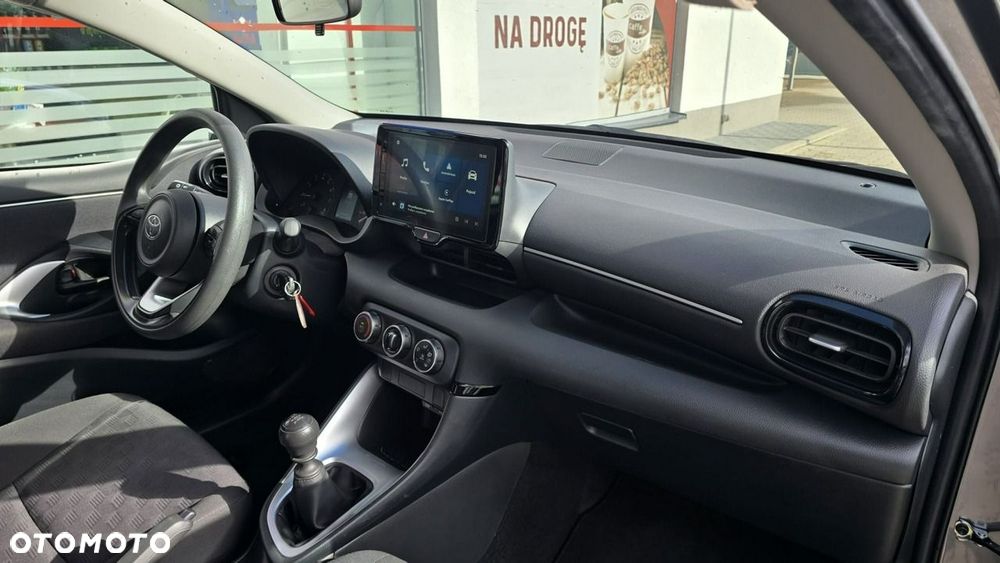 Toyota Yaris 1.5 Comfort - 21