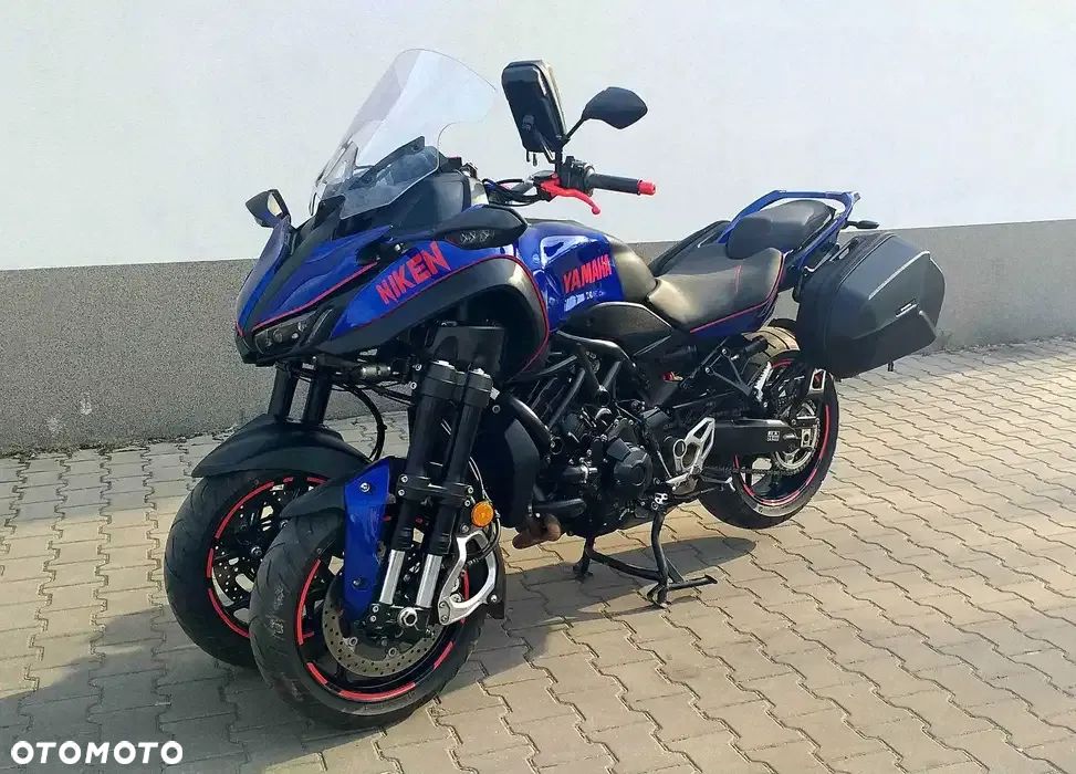 Yamaha NIKEN - 4