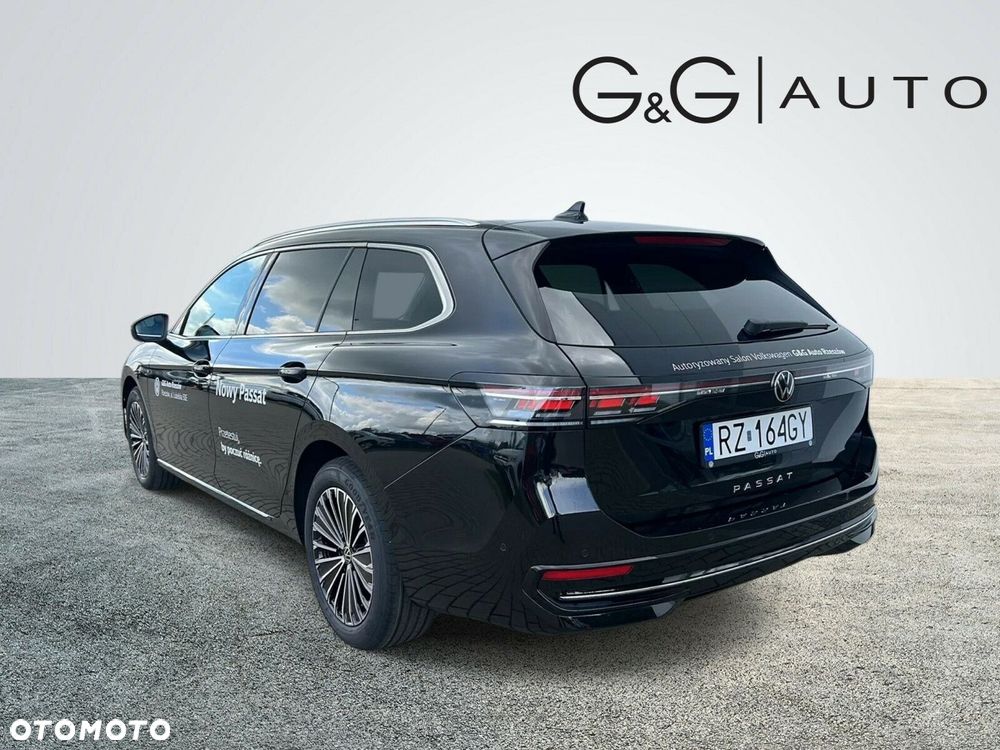 Volkswagen Passat - 4