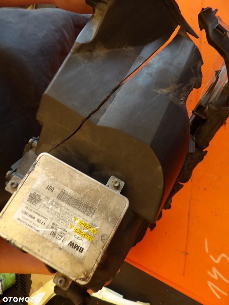 BMW - E90 - BIXENON - SKRĘTNA - LIFT - SPALONA - PRAWA LAMPA PRZEDNIA - EUROPA - 7240264 - 7