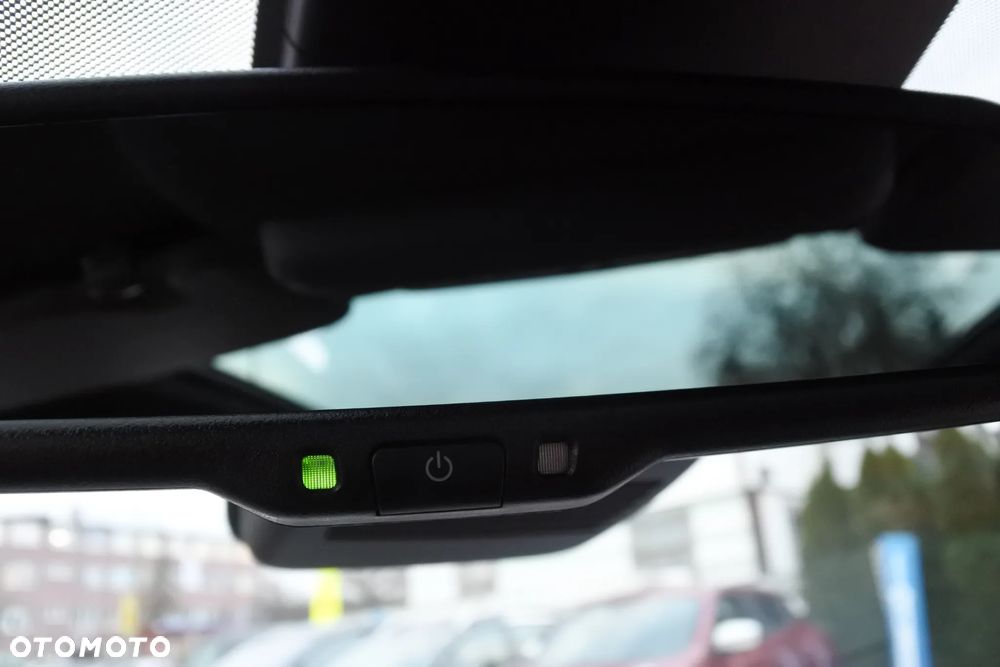 Nissan Qashqai 1.2 DIG-T Xtronic TEKNA+ - 30