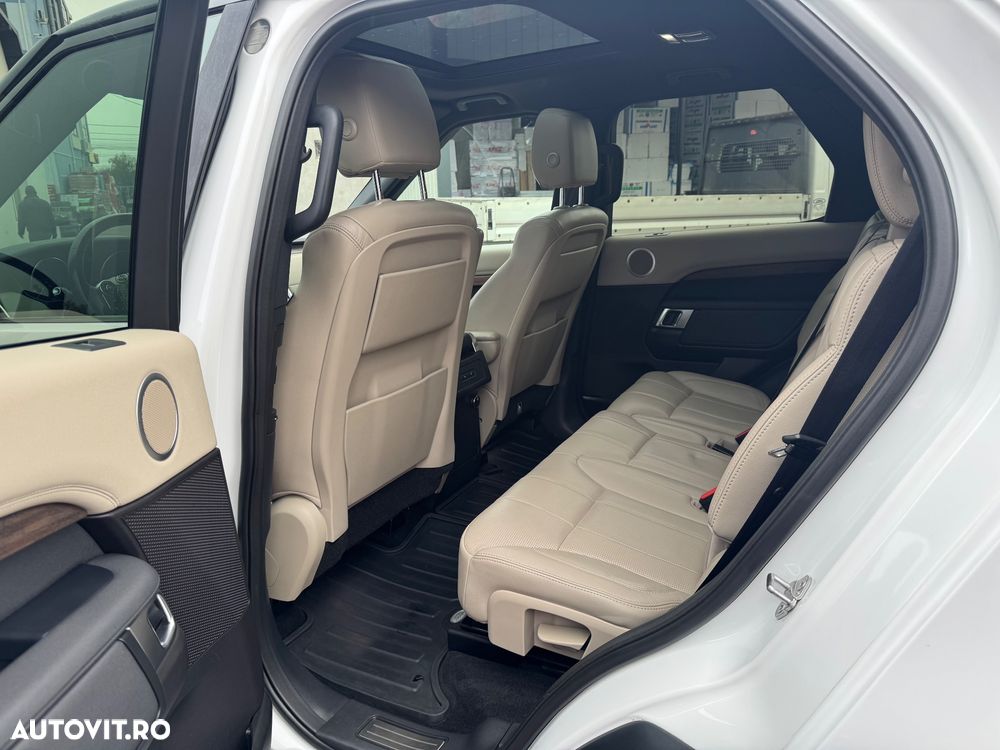 Land Rover Discovery 3.0 L SD6 HSE Luxury - 16