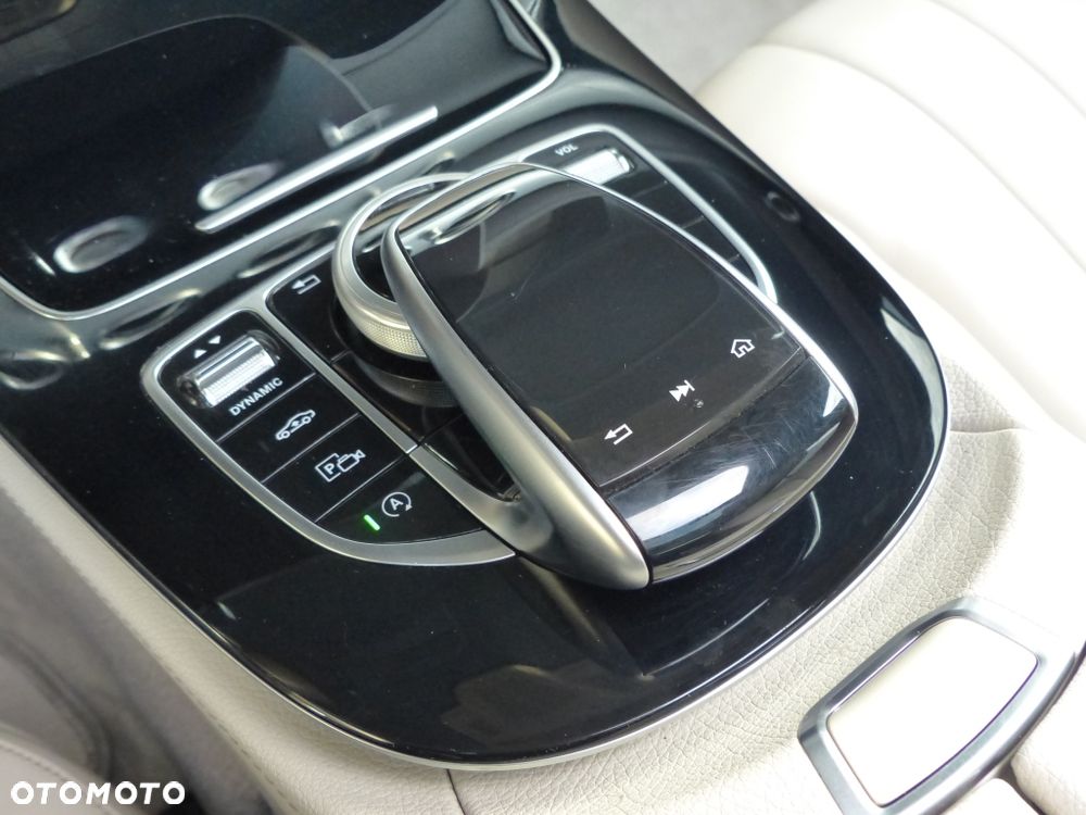 Mercedes-Benz Klasa E 350 d 4-Matic All-Terrain - 24