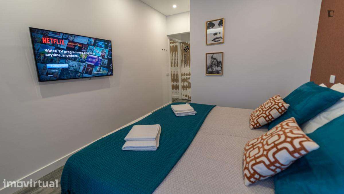 Quarto - localizado em Faro - Grande imagem: 4/30