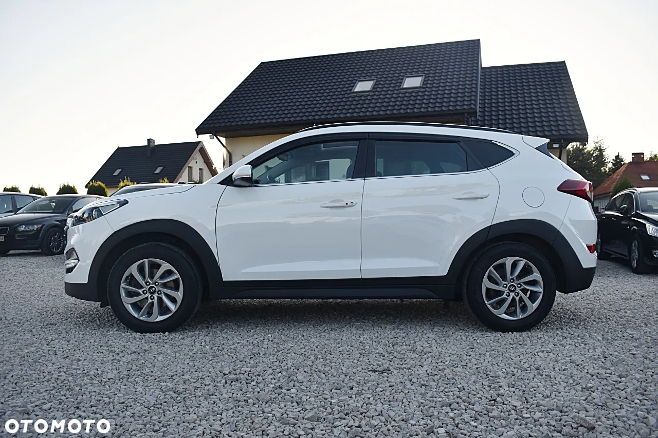 Hyundai Tucson 1.7 CRDI BlueDrive Style 2WD - 5