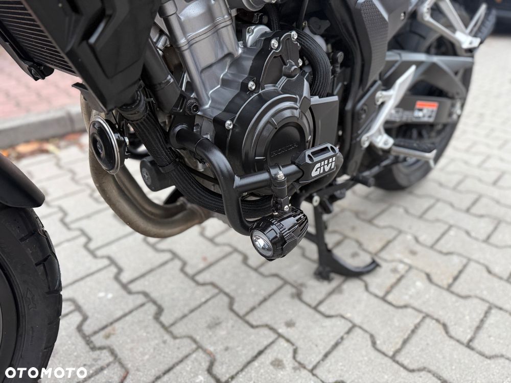 Honda CB - 22