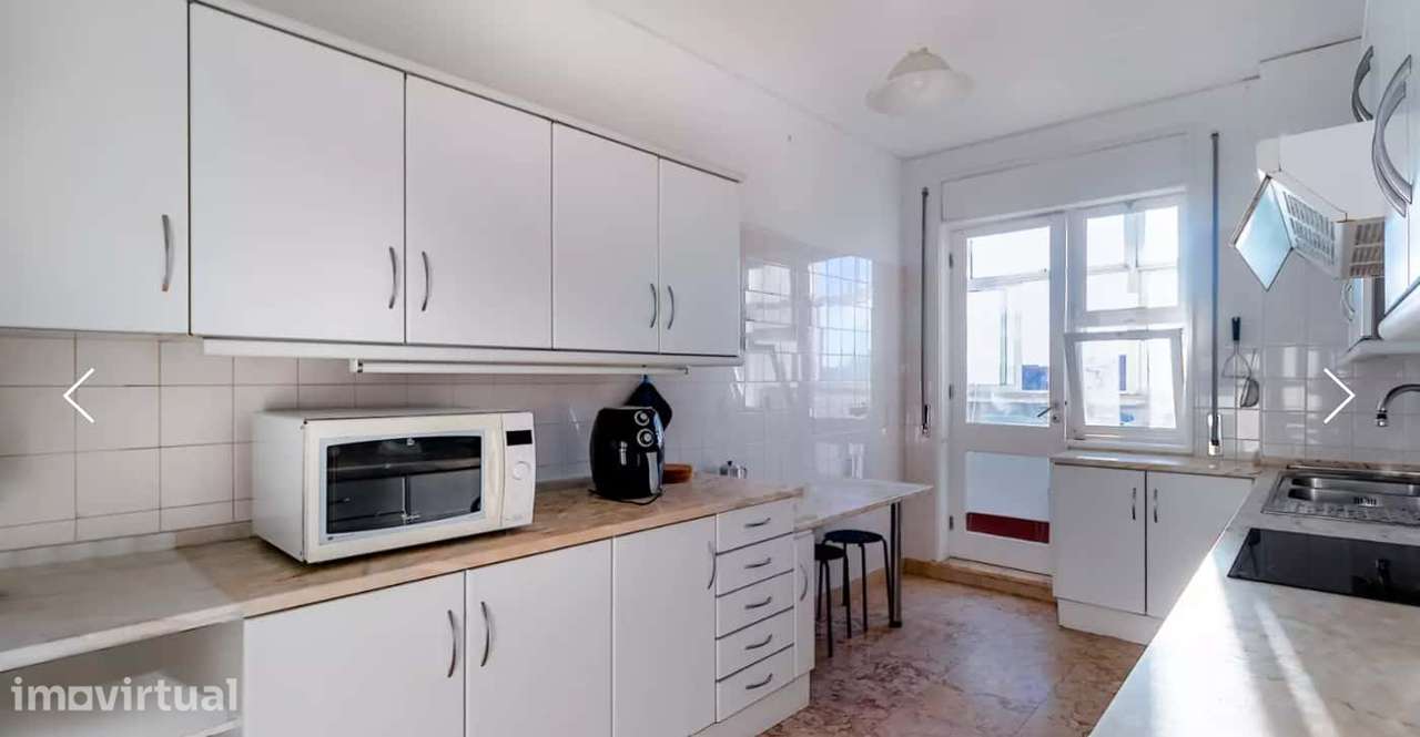 Room for rent in 7 bedroom apartment in Boavista, Porto - Grande imagem: 5/10