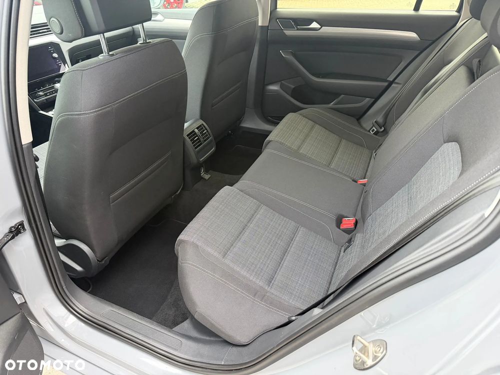 Volkswagen Passat 1.5 TSI EVO Business DSG - 9