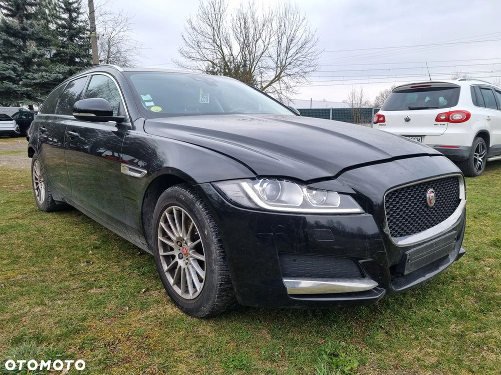 Jaguar XF 2.0 i4D Pure - 12