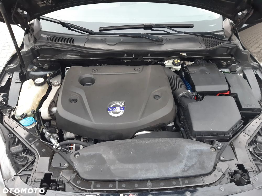 Volvo V40 D4 Summum - 32