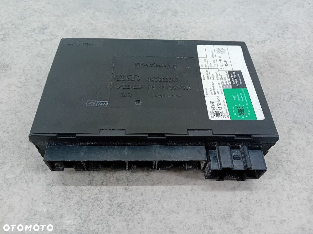 MODUŁ KOMFORTU AUDI TT 8N 8N8962267 410.215/007/001  VDO 1.8 20V - 1