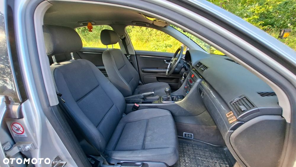 Audi A4 Limousine - 17