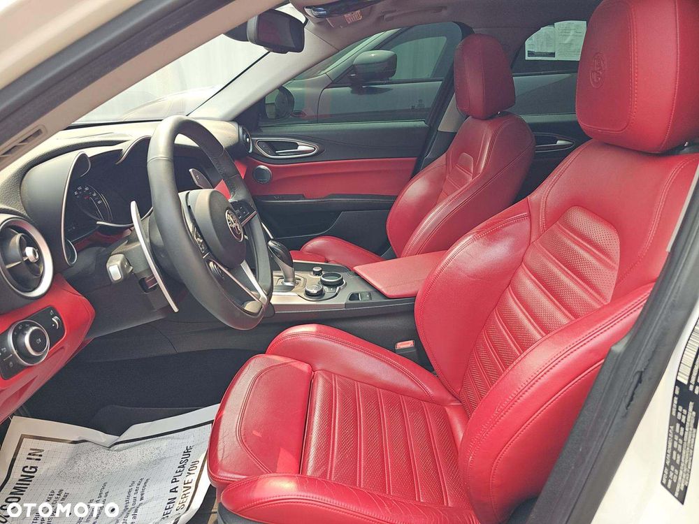 Alfa Romeo Giulia 2.0 Turbo TI Q4 - 5