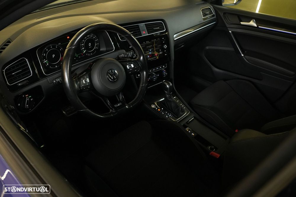 VW Golf 2.0 TSI R DSG - 28