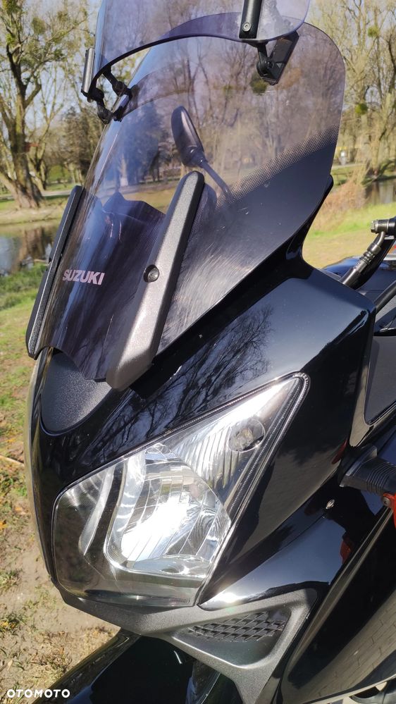 Suzuki V-STROM - 12