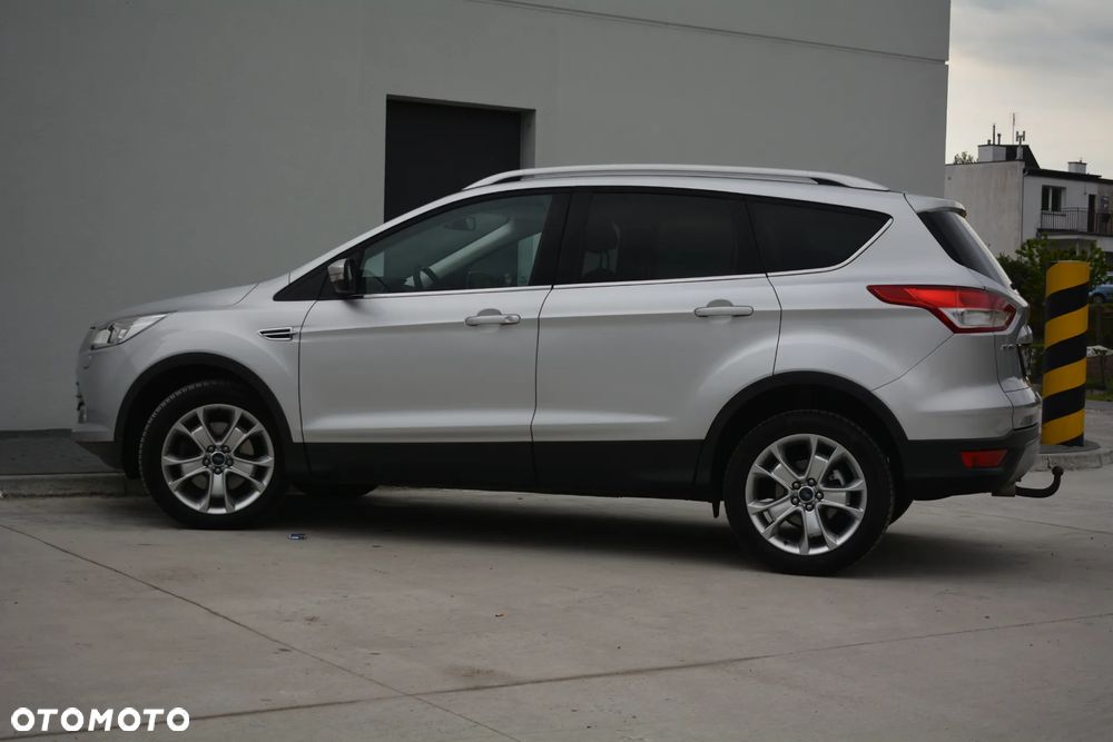 Ford Kuga - 10