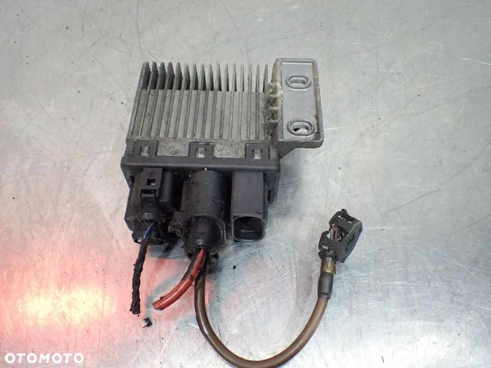 STEROWNIK WENTYLATORÓW VOLKSWAGEN T5 2.5 7H0919506D - 2