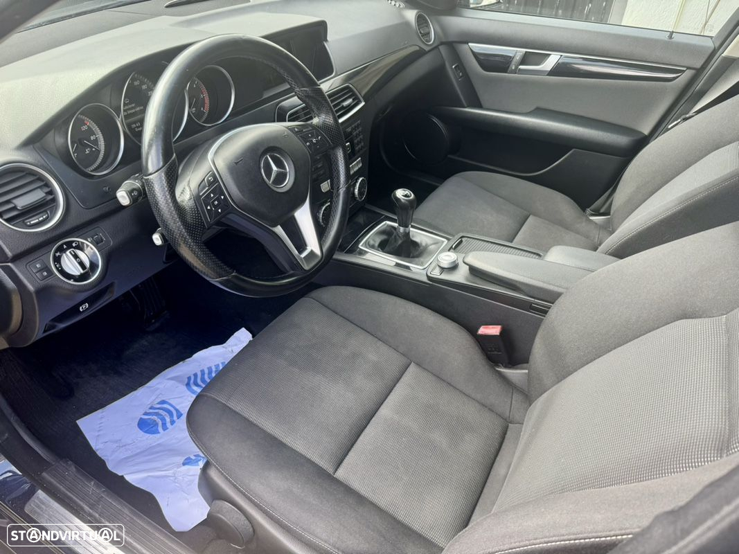 Mercedes-Benz C 200 CDi Avantgarde BE - 40