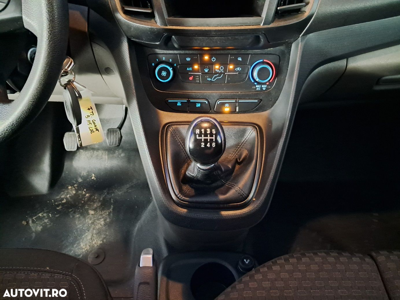 Ford Transit Connect - 5