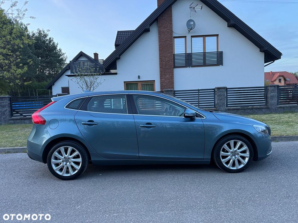 Volvo V40 D2 Summum - 33