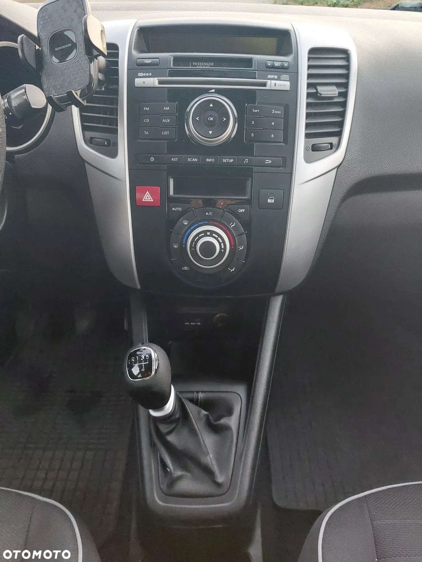 Kia Venga 1.4 M - 8