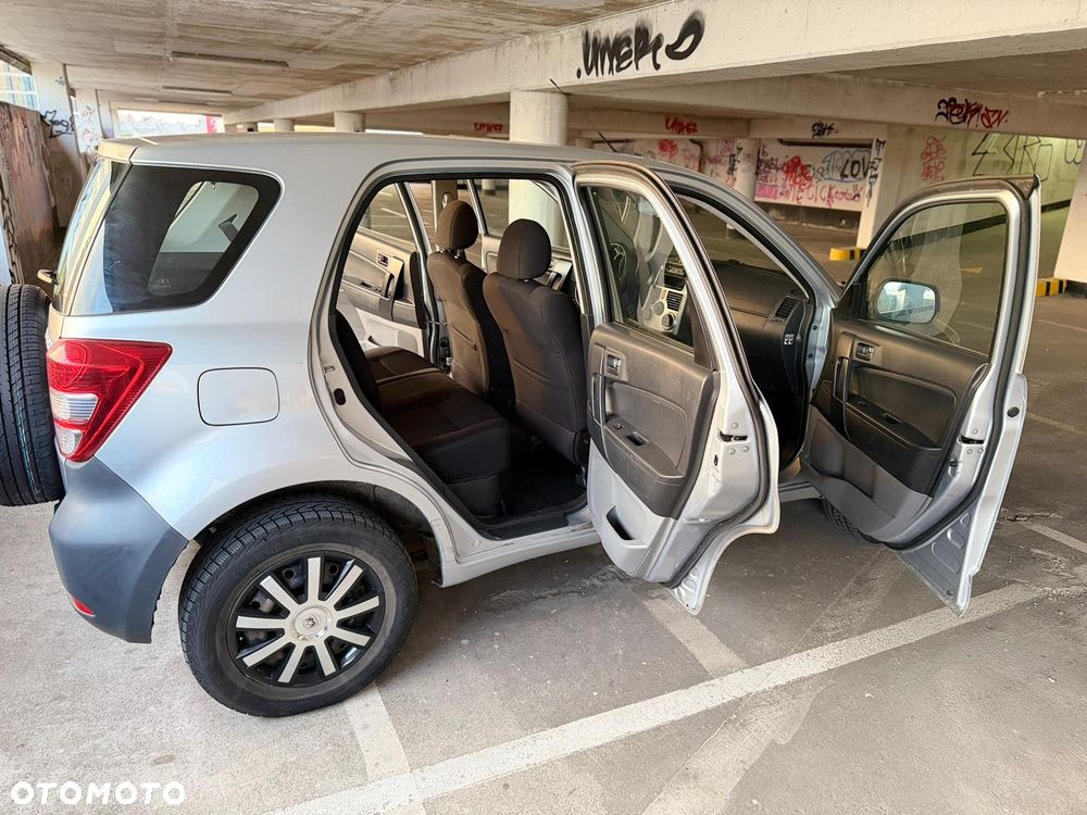 Daihatsu Terios 2WD - 12
