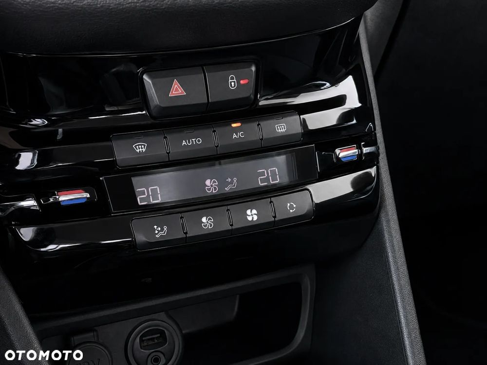Peugeot 2008 1.6 e-HDi Allure S&S - 26