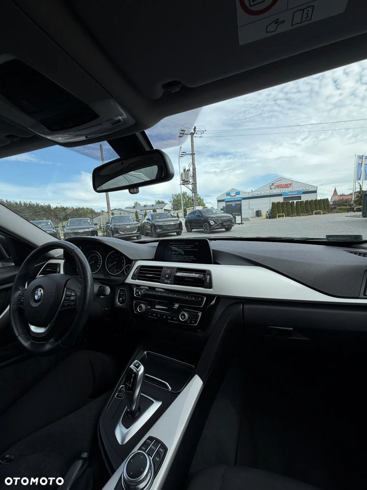 BMW Seria 3 318i GPF Luxury Line - 9