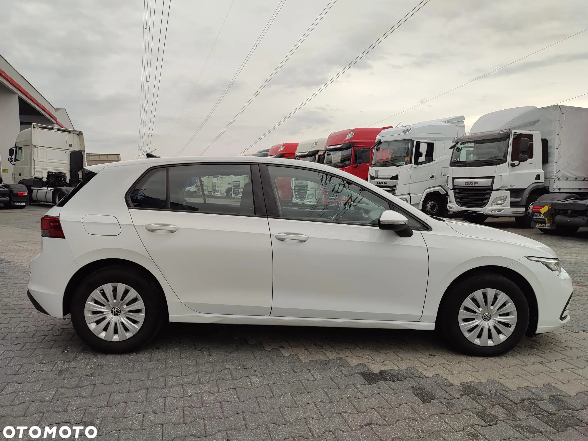 Volkswagen Golf VIII 2.0 TDI Life - 10