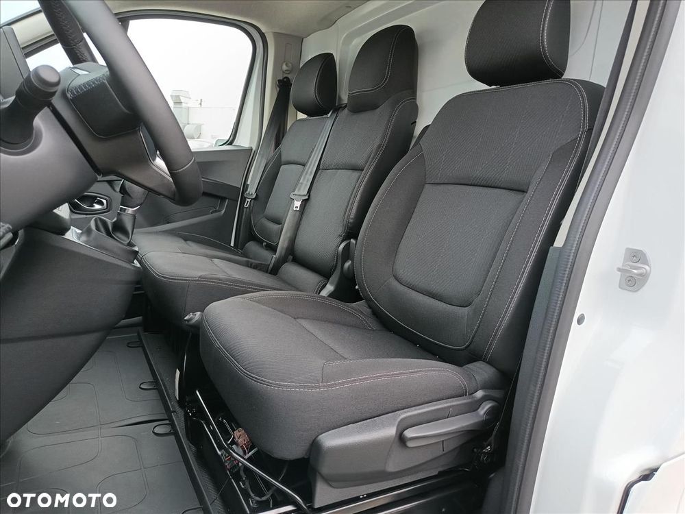Renault trafic - 10