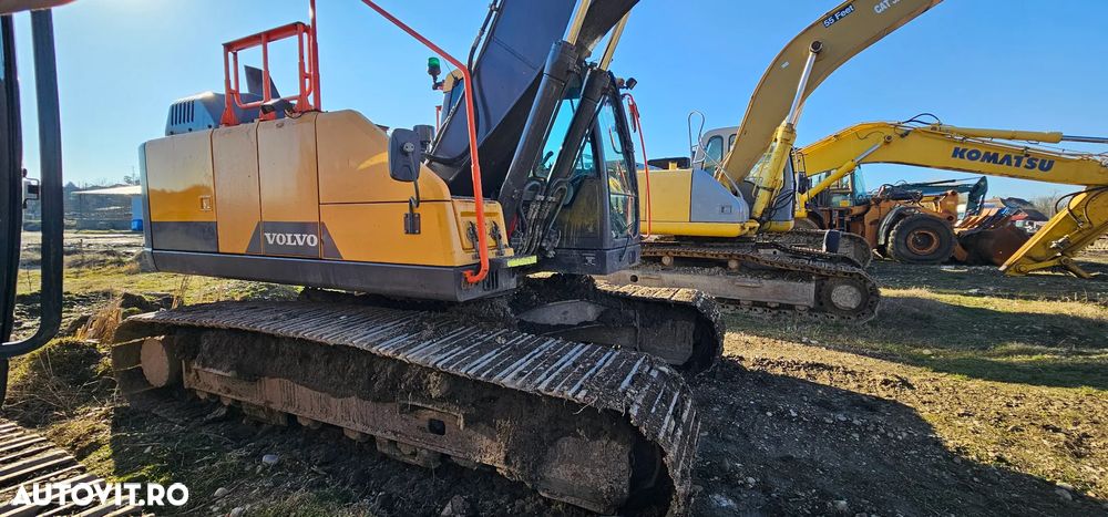 Volvo EC 220 - 7