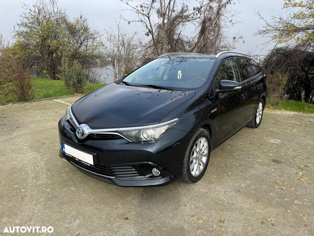 Toyota Auris 1.8 L VVT-i TS Hybrid Luna - 1
