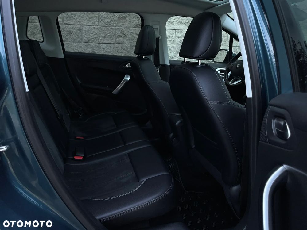 Peugeot 2008 PureTech 110 Stop&Start Allure - 22