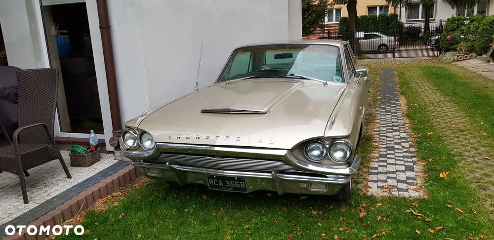 Ford Thunderbird - 1