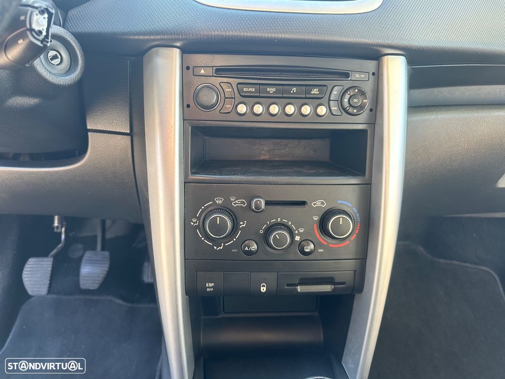 Peugeot 207 75 forever - 19