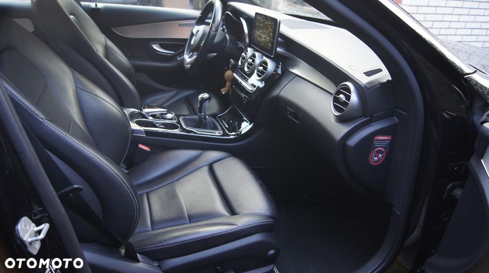 Mercedes-Benz Klasa C 200 T AMG Line - 14