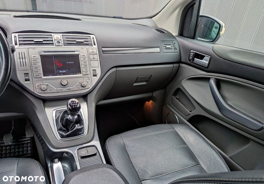 Ford Kuga 2.0 TDCi 4x4 Titanium - 27