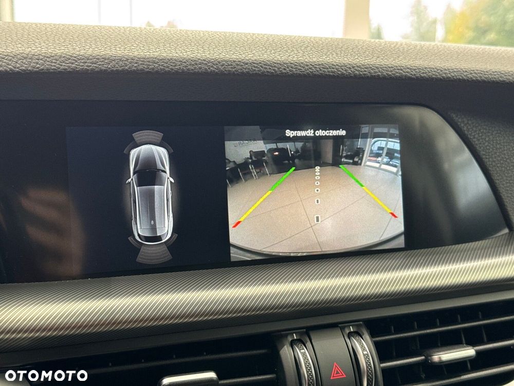 Alfa Romeo Stelvio 2.0 Turbo Sprint Q4 - 37