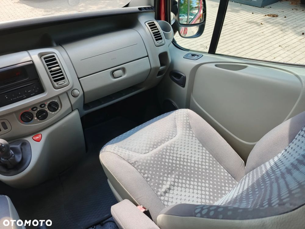 Renault Trafic L1H1 Passenger Lux - 13