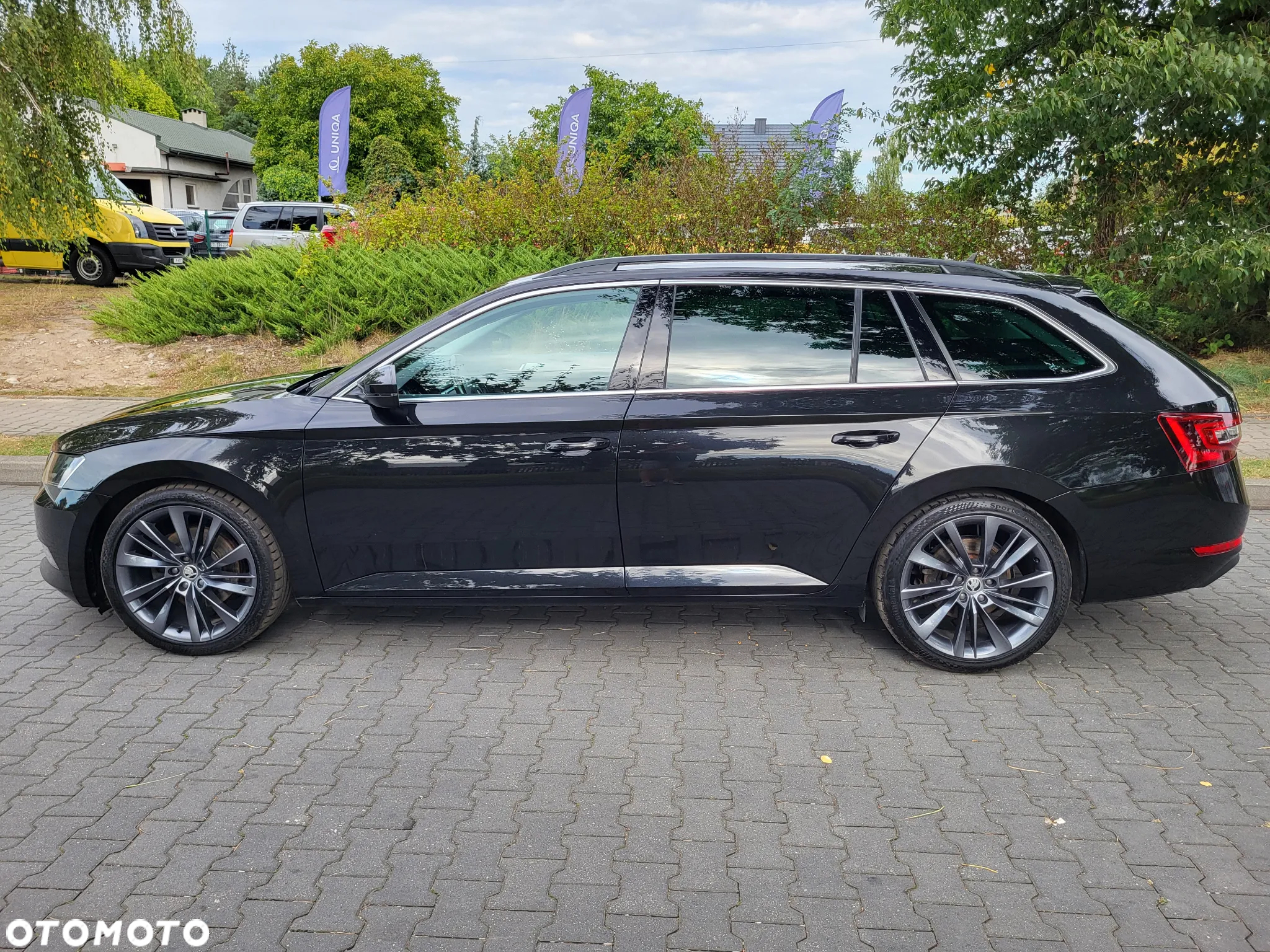 Skoda Superb 2.0 TDI 4x4 DSG Ambition - 3