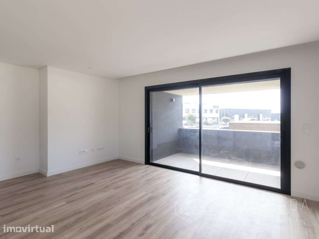 Apartamento T-2 novo, em condomínio fechado em Santa Maria da Feira - Grande imagem: 5/35