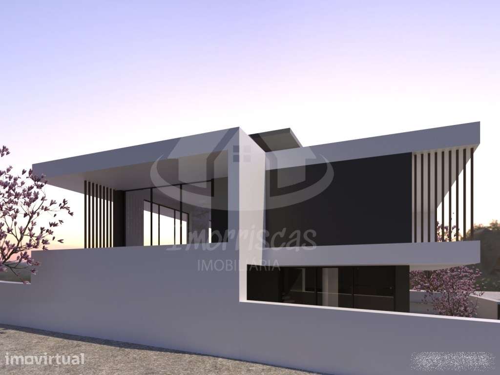 Terreno Urbano com Projeto Aprovado em Camarate | Excelente Localiz... - Grande imagem: 4/13