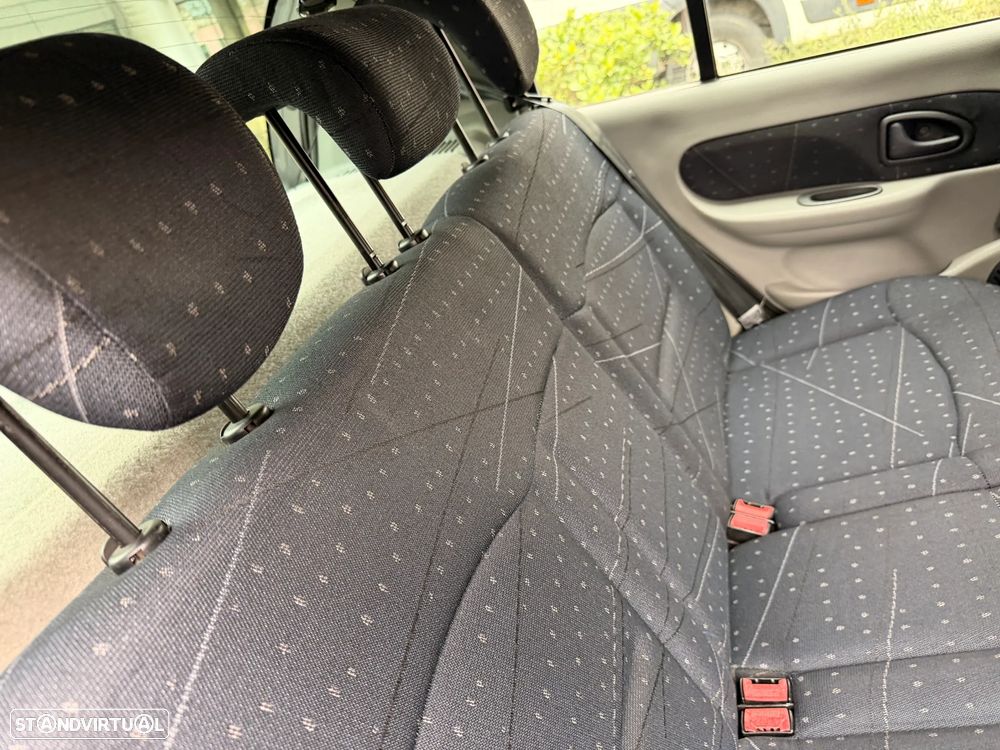 Renault Clio 1.2 16V Extreme - 22