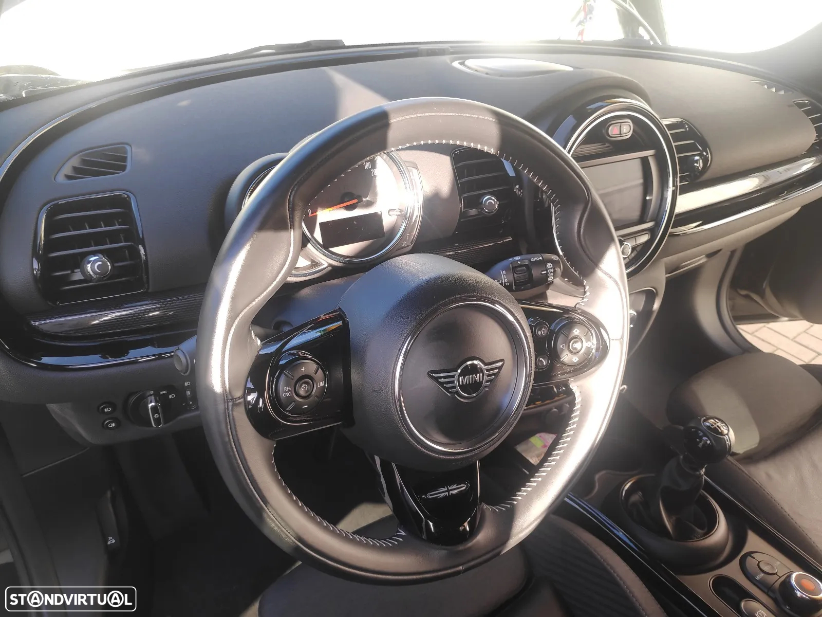 MINI Clubman Cooper D - 18
